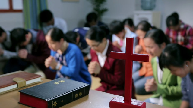 Christian gathering prayer