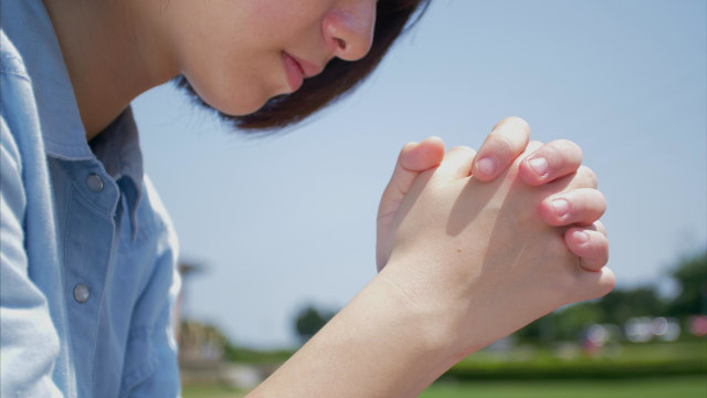 how to properly pray to god