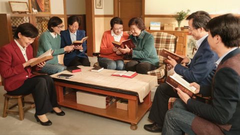 God's sheep hear his voice